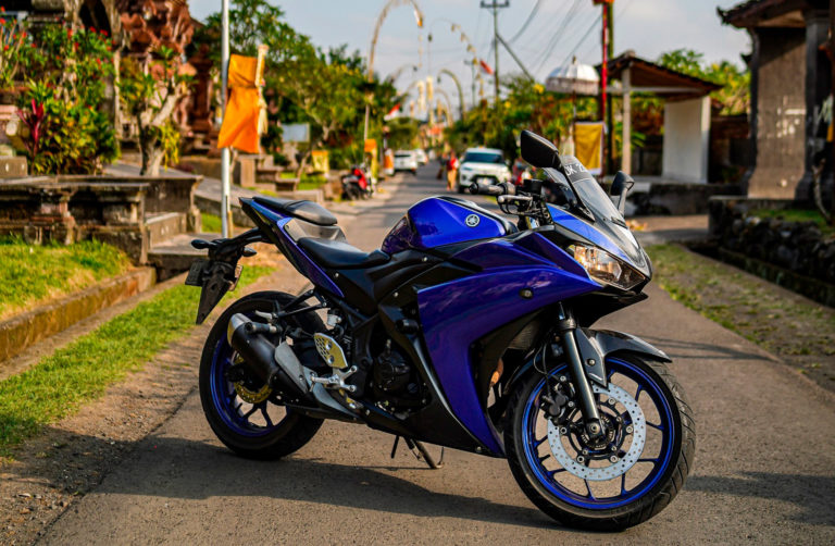 Yamaha R25 for rent in Bali