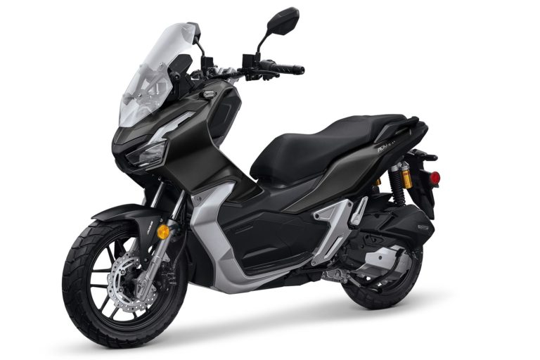 Honda ADV 150 for rent in Bali