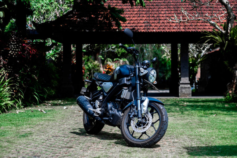 Yamaha XSR 155 Blue للإيجار في بالي
