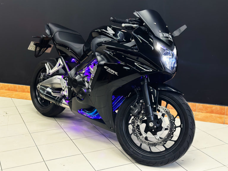 Honda CBR 650 ABS for rent in Bali