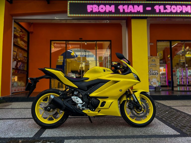 Yamaha R25 ABS Yellow for rent in Bali
