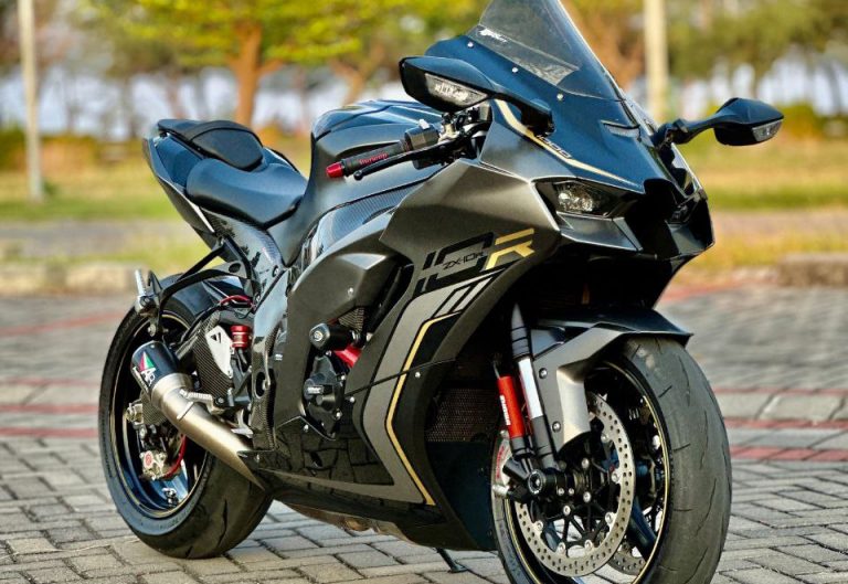 Kawasaki Ninja ZX-10R NEW for rent in Bali