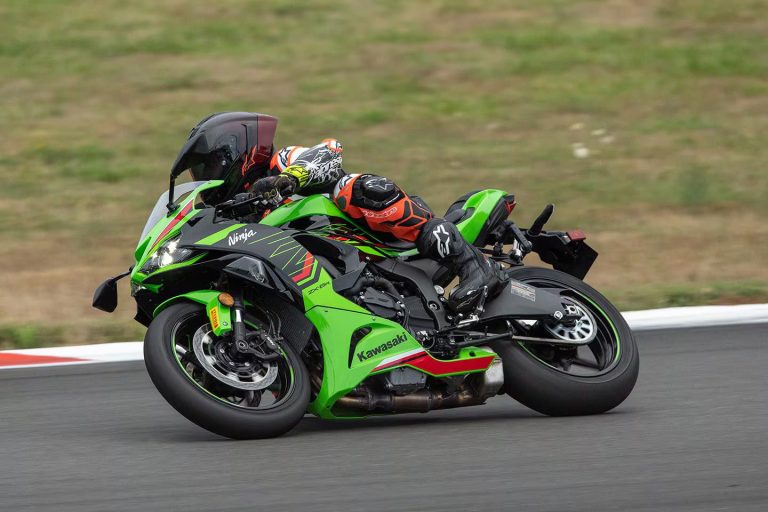 Kawasaki ZX-6R Super sport for rent in Bali