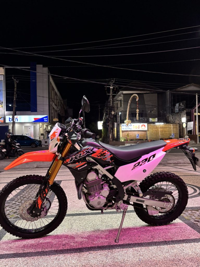 Rent Kawasaki KLX230 SM Orange for rent in Bali