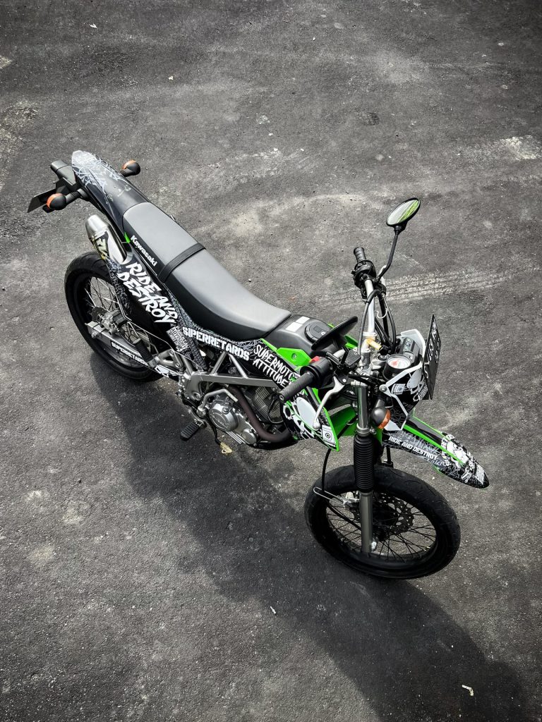 KAWASAKI KLX 150 SUPERMOTO S SM for rent in Bali
