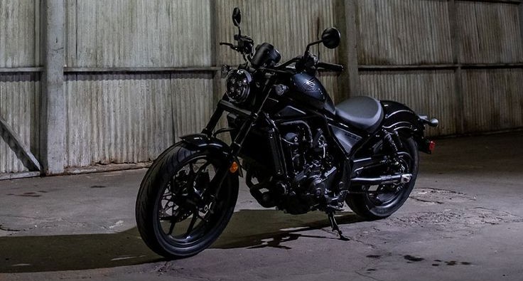 Honda Rebel 1100 automatic transmission for rent in Bali