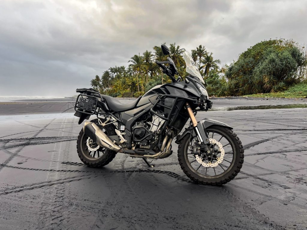 Motorcycle Photo Tour to Black Beach ( Private ) — rent in Bali