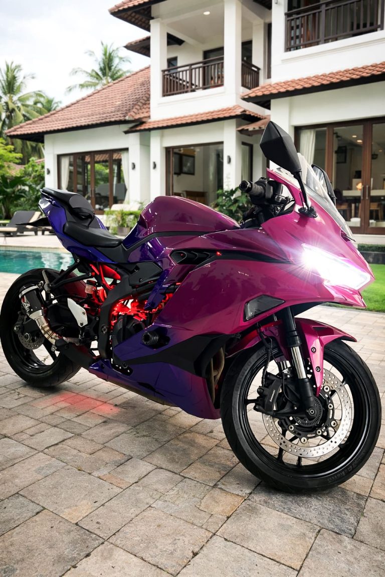 Kawasaki Ninja ZX25RR ABS 4 cylinders Akrapovic Custom for rent in Bali