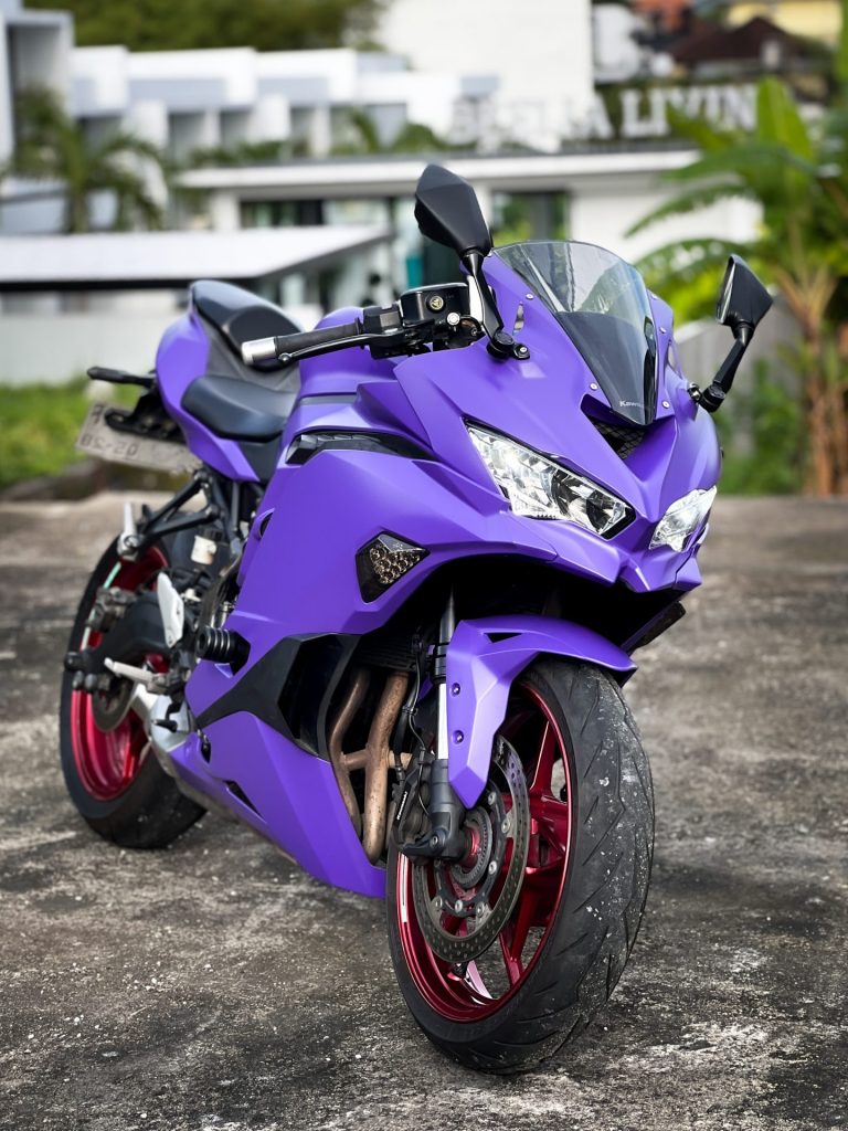 Kawasaki Ninja ZX25RR ABS Purple for rent in Bali