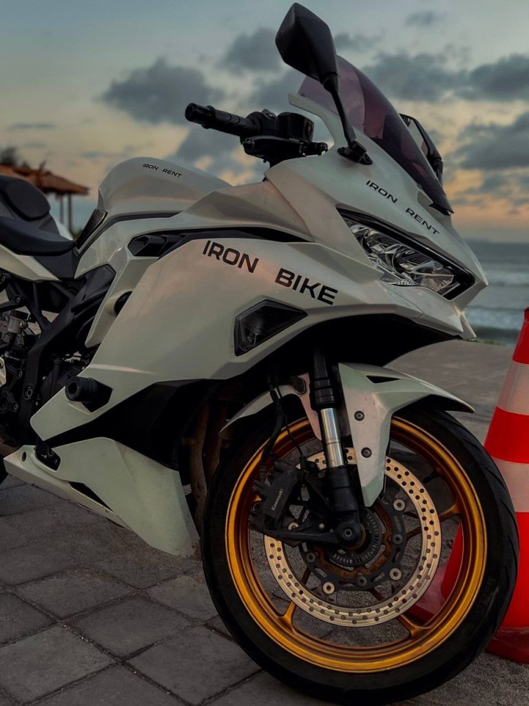 New Kawasaki Ninja ZX25RR ABS SE for rent in Bali