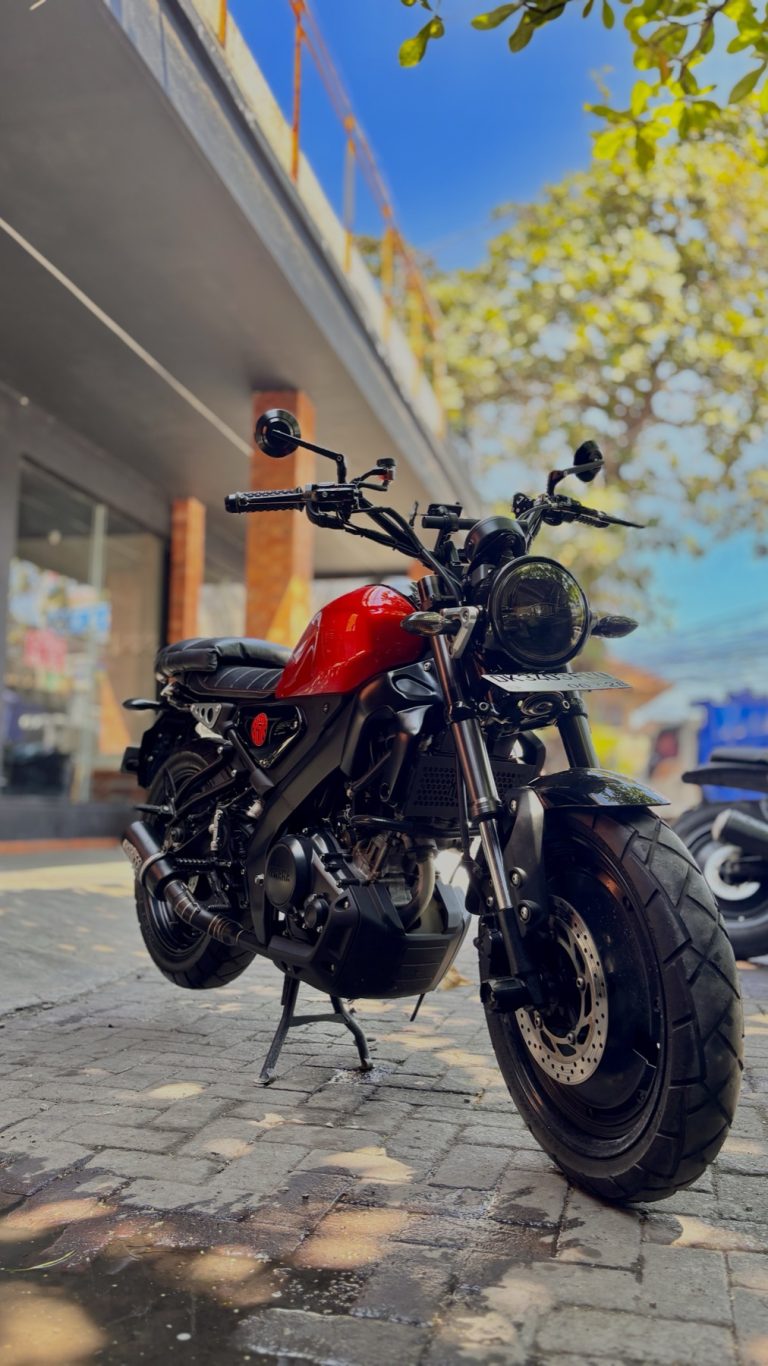 Yamaha XSR 155 Custom Red for rent in Bali